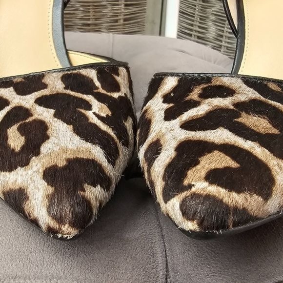 Michael Kors Clara mid spotted haircalf pump - like new condition - Picture 7 of 11